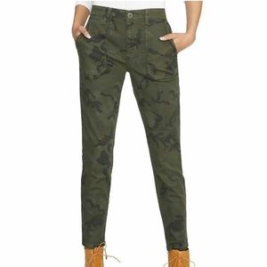 NWT Sanctuary Palmer Camo Cigarette Skinny Pants Size 26